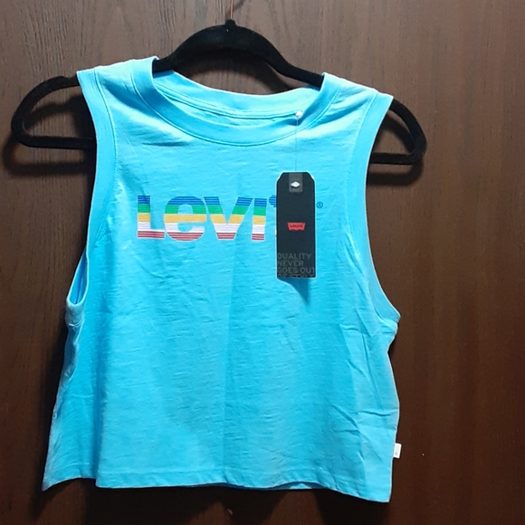 Levi's Tops - NWT Levis sleeveless crop tee